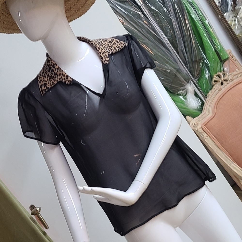 Paper Crane Sheer Animal Collar Blouse
